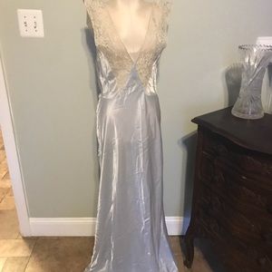 Vintage 1940's Skylon Night Gown